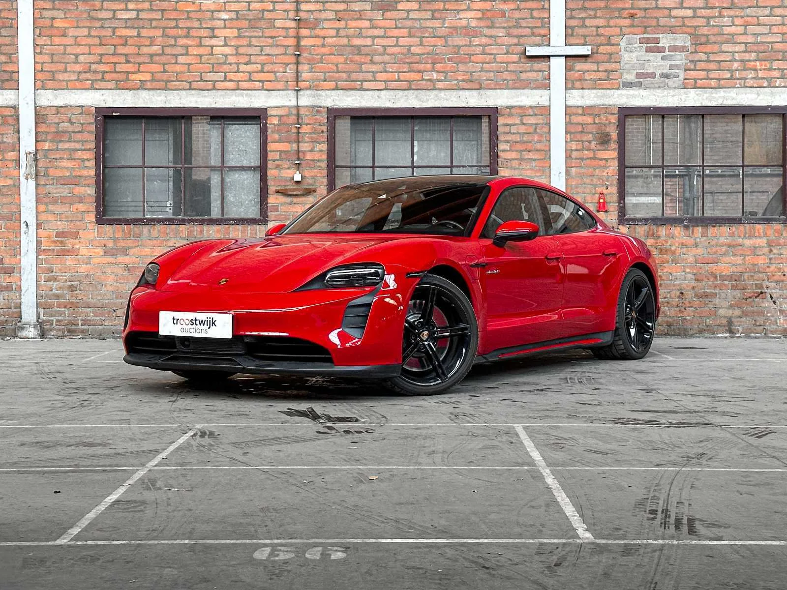 Luxury & sports cars te boxmeer