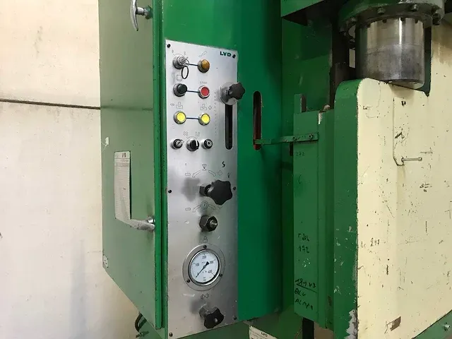 Lvd - pp 100 - press brakes - afbeelding 3 van  7