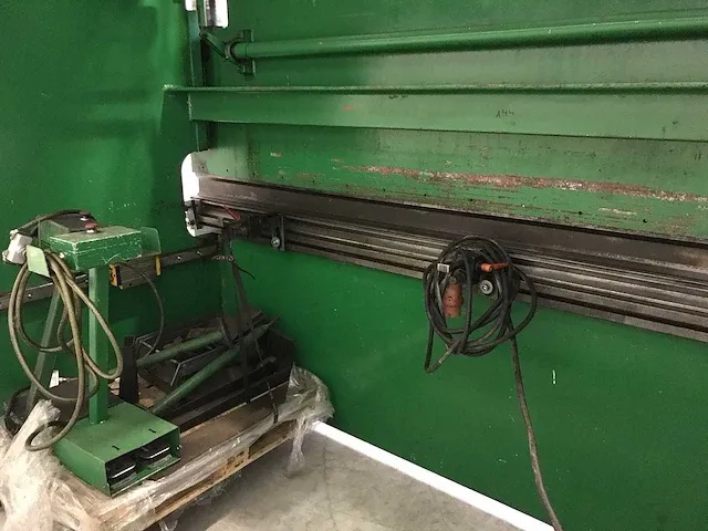 Lvd - pp 100 - press brakes - afbeelding 5 van  7
