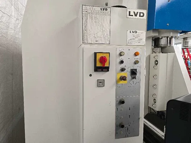 Lvd - ppn 150 40 mnc - cnc kantbank - 1983 - afbeelding 6 van  14