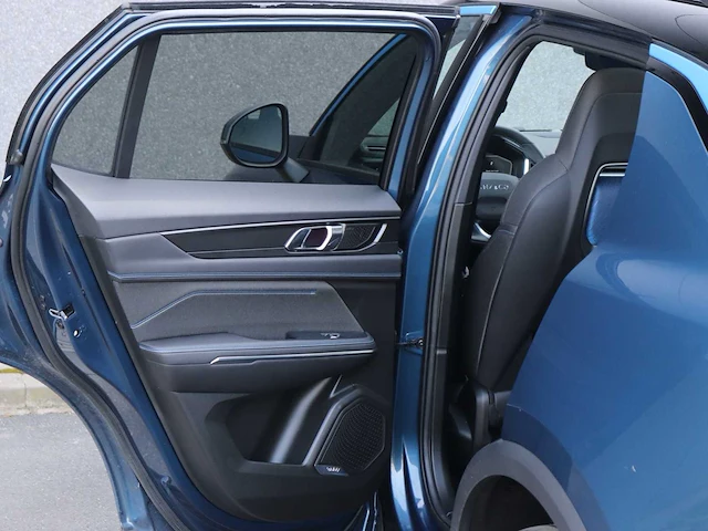 Lynk & co 01 1.5 phev car 2024 | z-302-jk - afbeelding 11 van  39