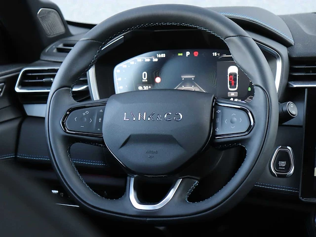 Lynk & co 01 1.5 phev car 2024 | z-302-jk - afbeelding 15 van  39