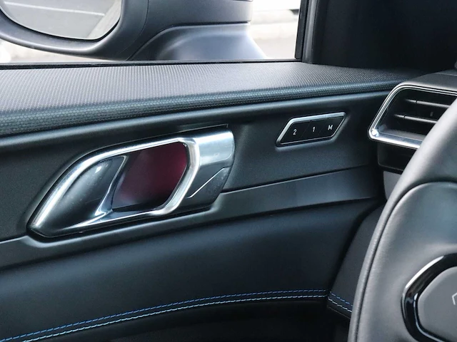 Lynk & co 01 1.5 phev car 2024 | z-302-jk - afbeelding 33 van  39