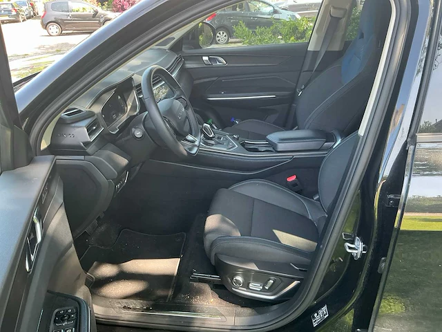 Lynk&co - 2022 - 01 - gx6 - personenauto - afbeelding 8 van  47