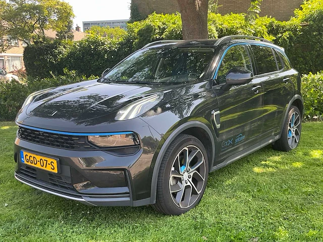 Lynk&co - 2022 - 01 - gx6 - personenauto - afbeelding 1 van  47