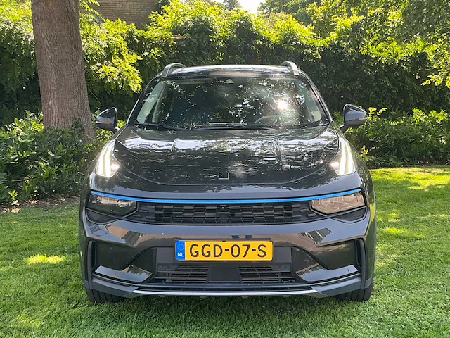 Lynk&co - 2022 - 01 - gx6 - personenauto - afbeelding 12 van  47