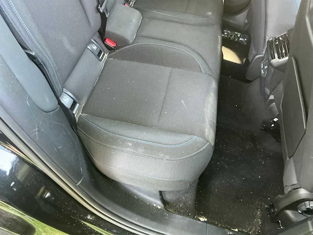 Lynk&co - 2022 - 01 - gx6 - personenauto - afbeelding 29 van  47