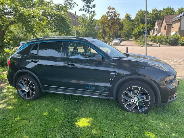 Lynk&co - 2022 - 01 - gx6 - personenauto - afbeelding 23 van  47