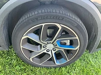 Lynk&co - 2022 - 01 - gx6 - personenauto - afbeelding 46 van  47