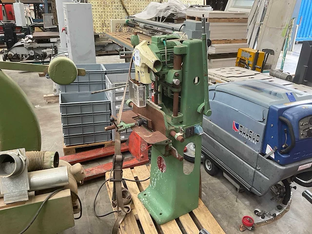 Lyon-flex f56 kettingfreesmachine - afbeelding 1 van  8