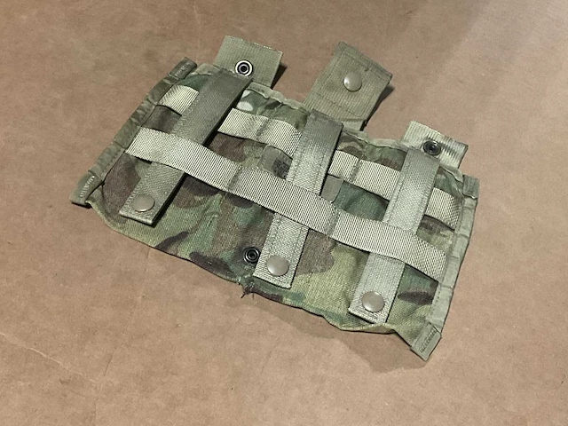 M-4 three magazin pouch (15x) - afbeelding 3 van  4