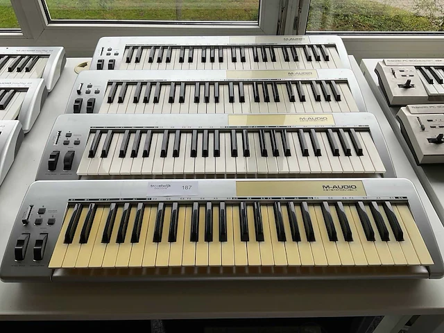 M-audio keystation 49e keyboard (4x) - afbeelding 3 van  6
