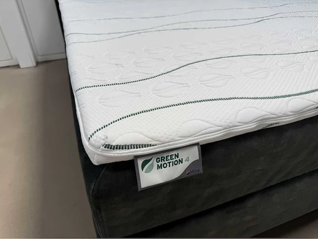 M-line green motion gelfoam met latex topper b160 x l200 cm (2x) - afbeelding 1 van  8