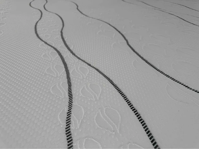 M-line green motion gelfoam met latex topper b180 x l200 cm - afbeelding 4 van  8