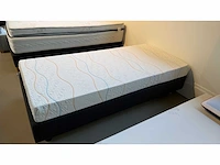 M-line superbe medium talalay latex anti-allergic matras b80 x l200cm - afbeelding 2 van  17