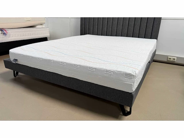 M-line superbe soft talalay latex anti-allergic matras b140 x l200cm - afbeelding 16 van  24