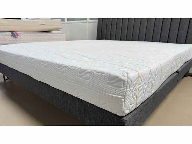 M-line superbe soft talalay latex anti-allergic matras b140 x l200cm - afbeelding 17 van  24