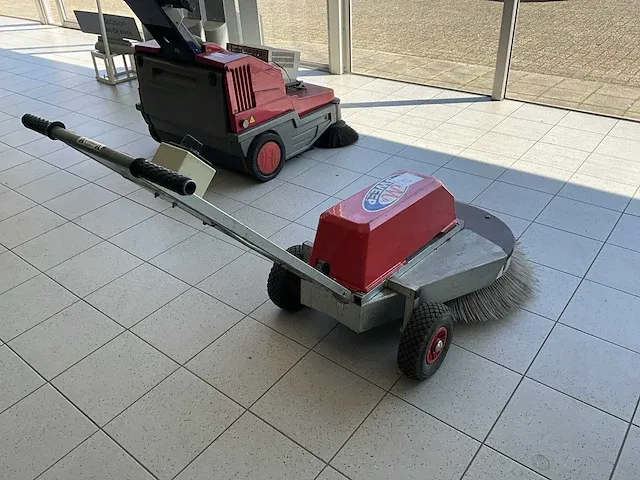 M-sweep radiaal veegmachine - afbeelding 2 van  6