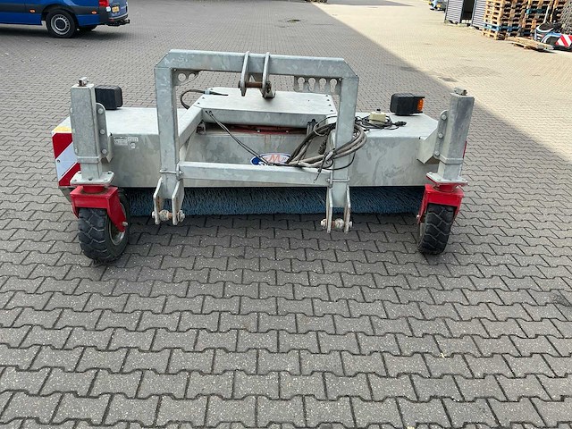 M sweep tv800 rolbezem - afbeelding 19 van  24