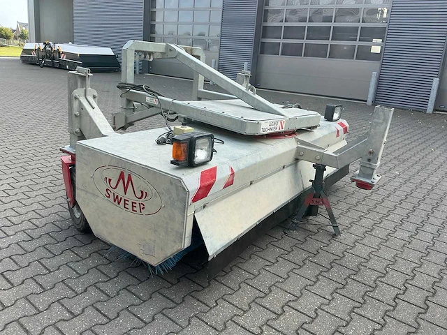 M sweep tv800 rolbezem - afbeelding 1 van  24