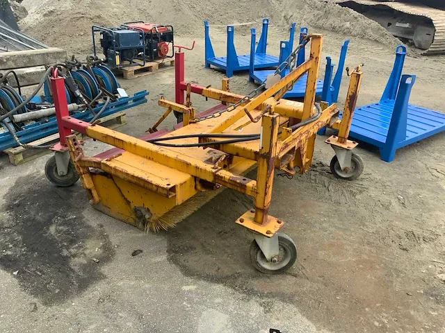 M-sweep veegmachine - afbeelding 3 van  8