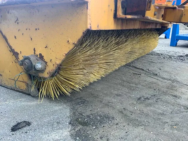 M-sweep veegmachine - afbeelding 4 van  8