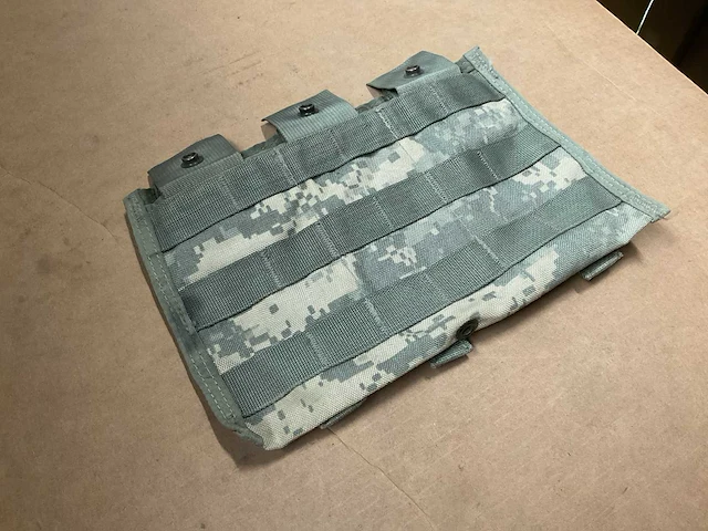 M4 three magazine pouch (11x) - afbeelding 1 van  3