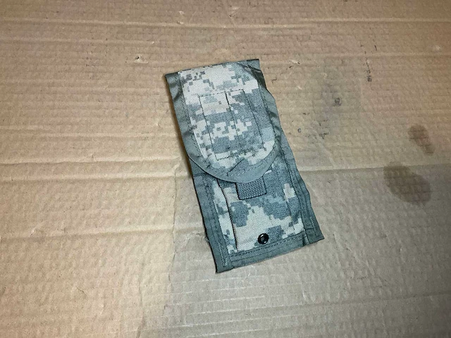 M4 two magazine pouch (100x) - afbeelding 1 van  3