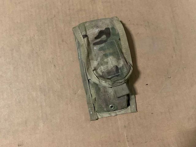 M4 two magazine pouch (3x) - afbeelding 1 van  2