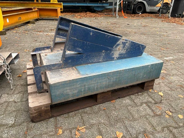 Maagd - 1995 - - hijsmagneet - afbeelding 1 van  5