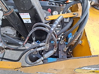 Maaiarm met hedge cutter, mcconnel, 2013 - afbeelding 16 van  16