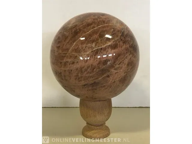 Maansteen bol zalmkleurig - afbeelding 2 van  5
