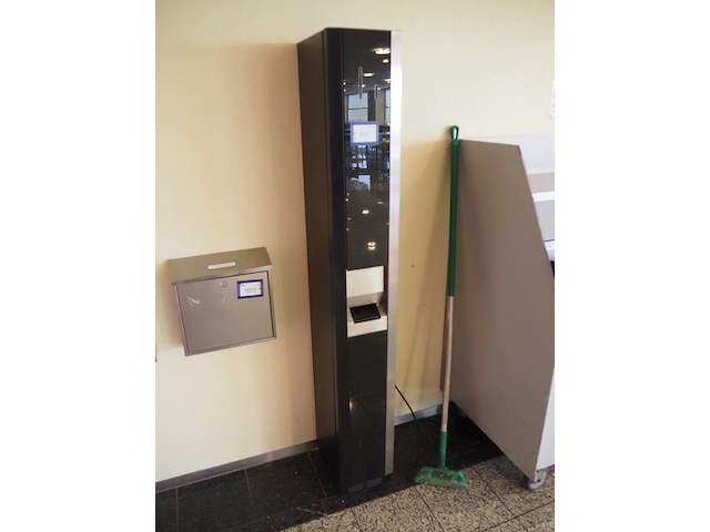 Maas international - afbeelding 1 van  4