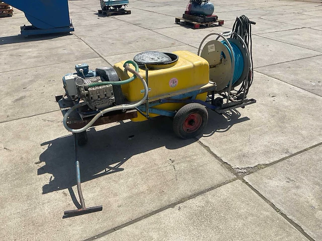 Maasmond spuitwagen - afbeelding 1 van  10