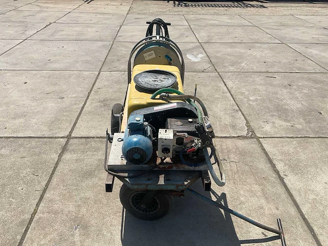 Maasmond spuitwagen - afbeelding 9 van  10