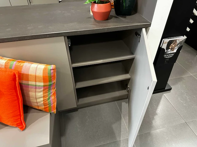 Maatwerk - showroomkeuken - afbeelding 11 van  47