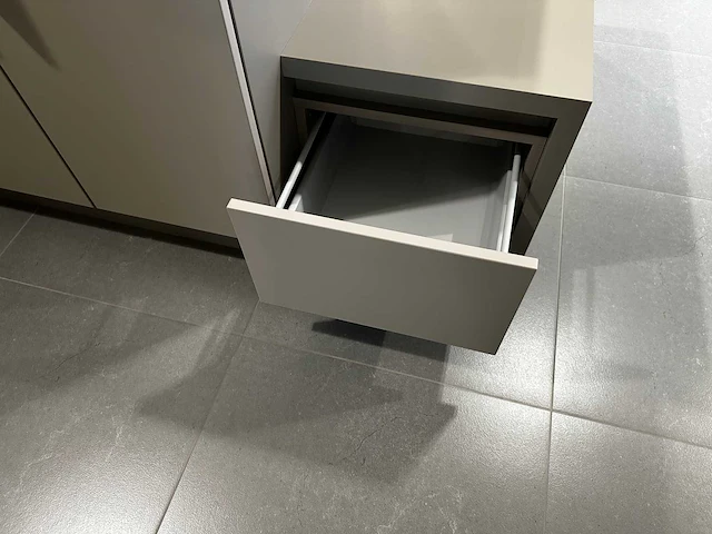 Maatwerk - showroomkeuken - afbeelding 12 van  47