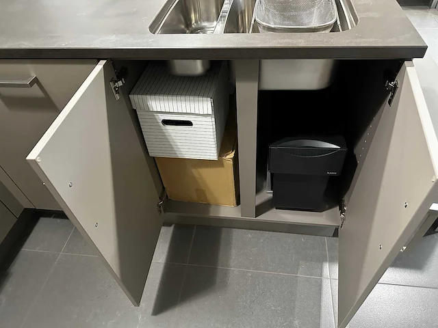 Maatwerk - showroomkeuken - afbeelding 15 van  47