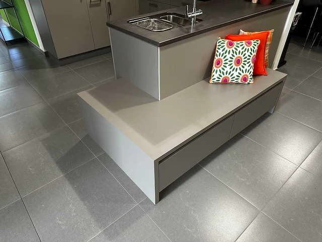 Maatwerk - showroomkeuken - afbeelding 2 van  47