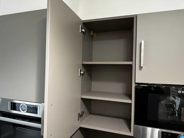 Maatwerk - showroomkeuken - afbeelding 34 van  47