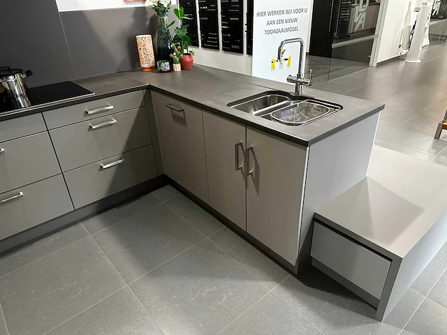 Maatwerk - showroomkeuken - afbeelding 5 van  47