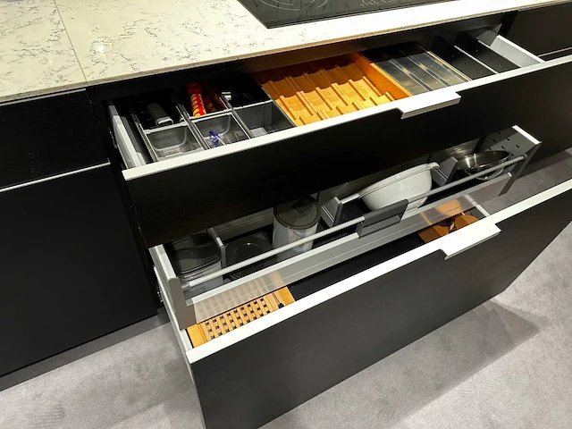 Maatwerk - showroomkeuken - afbeelding 31 van  39