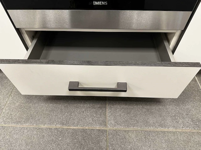Maatwerk - showroomkeuken - afbeelding 14 van  35