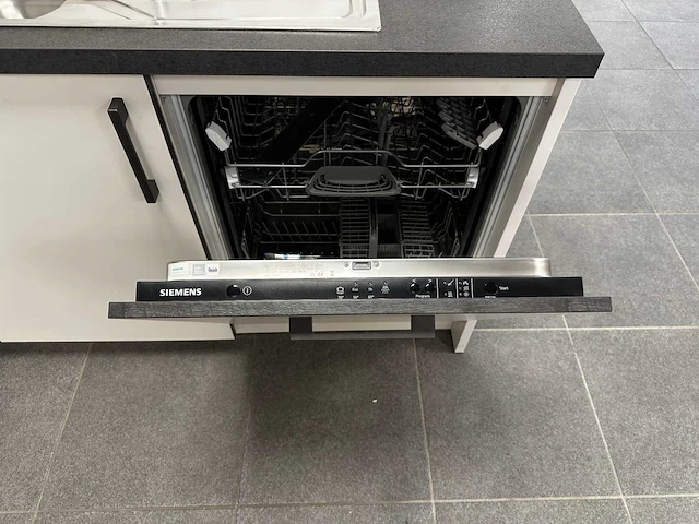Maatwerk - showroomkeuken - afbeelding 22 van  35