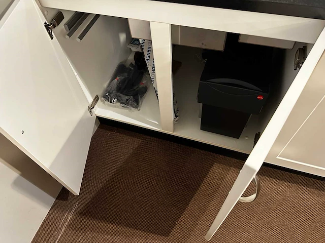 Maatwerk - showroomkeuken - afbeelding 3 van  57