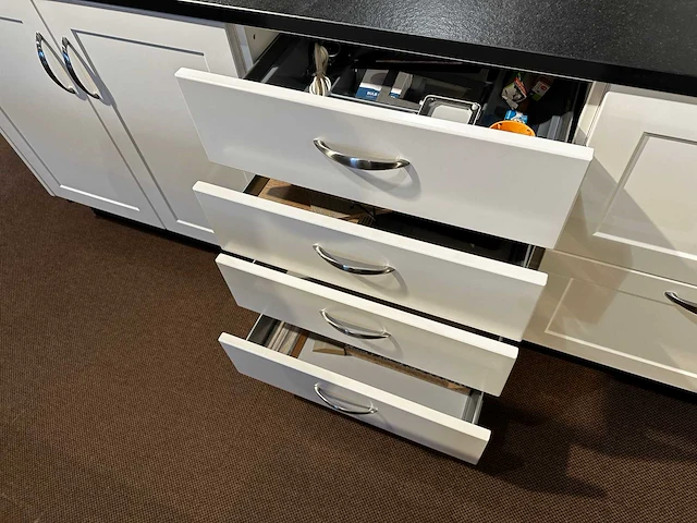 Maatwerk - showroomkeuken - afbeelding 17 van  57
