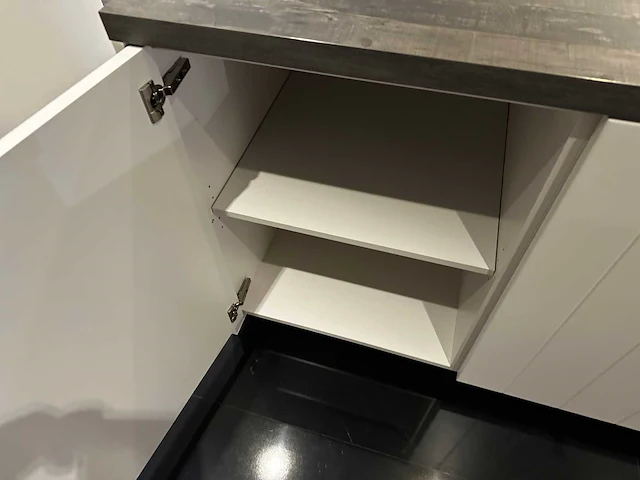 Maatwerk - showroomkeuken - afbeelding 19 van  55