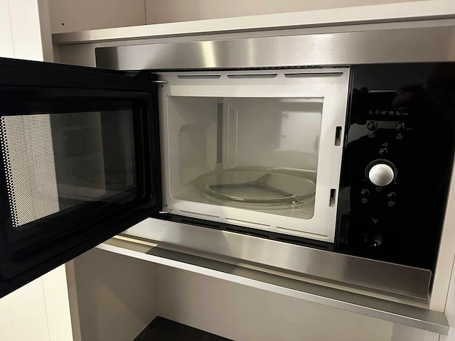 Maatwerk - showroomkeuken - afbeelding 32 van  55