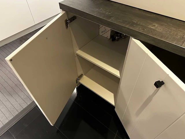Maatwerk - showroomkeuken - afbeelding 33 van  55