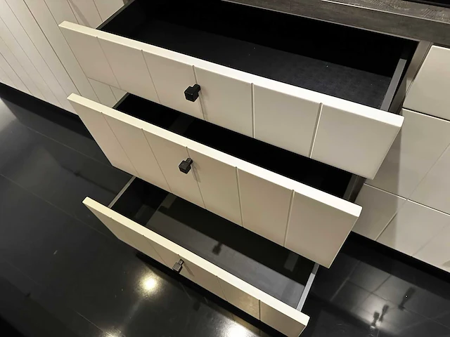 Maatwerk - showroomkeuken - afbeelding 42 van  55